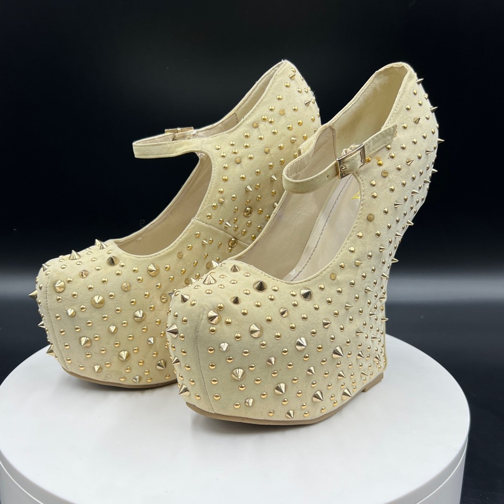 ALBA Nude Studded Heelless Heels